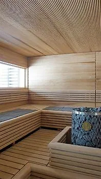 Spirit Luxury & Levi