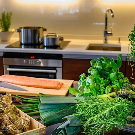 Spirit Luxury & Вилла Леви