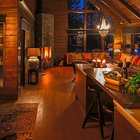 Spirit Luxury & * Леви