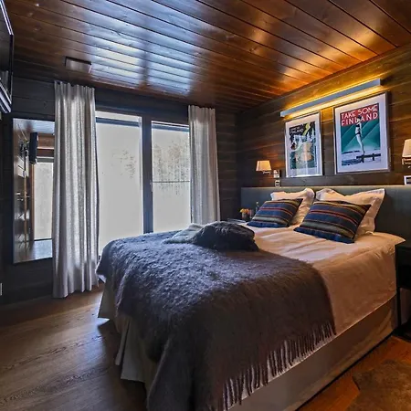 Spirit Luxury & Levi